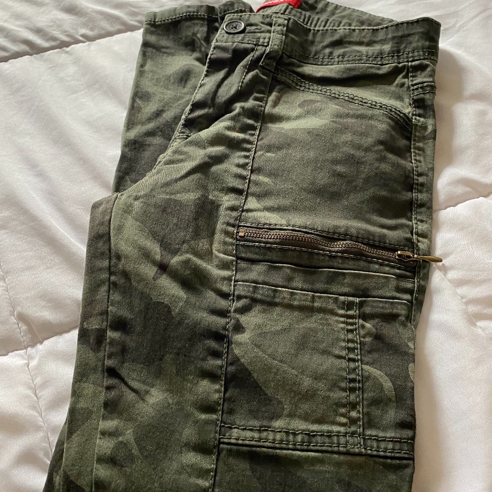 Jeans - Picture 3 of 4